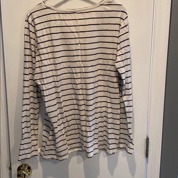 🌻🌻Caslon long sleeve 2 for $20 - Picture 2 of 3